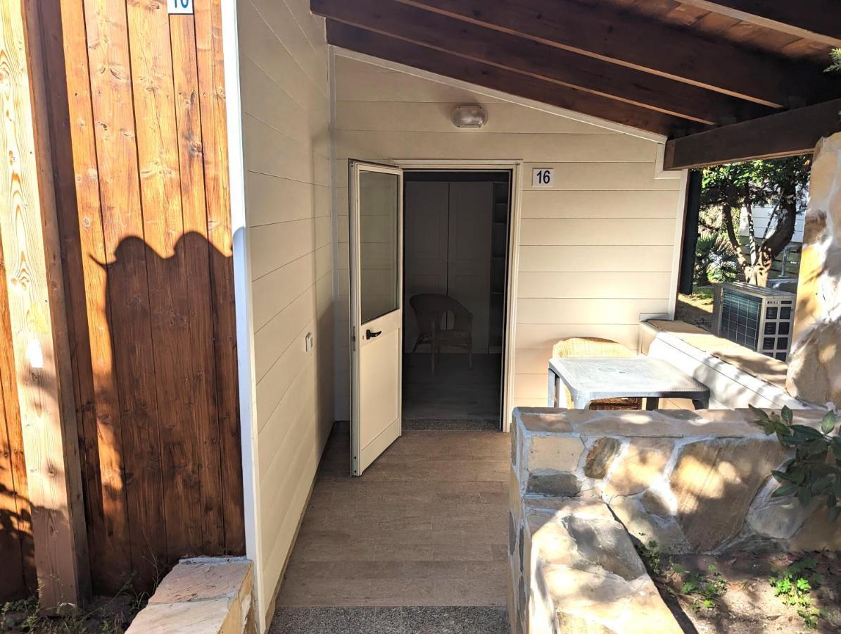 Villaggio Camping Torre Del Porticciolo Porto Conte Bagian luar foto